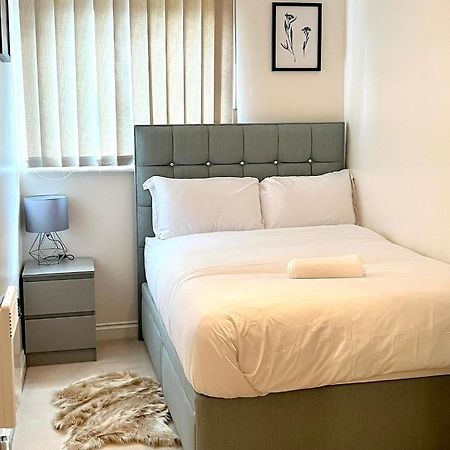 הארלו Stylish Luxe Apartment מראה חיצוני תמונה