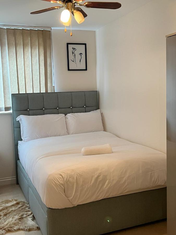 הארלו Stylish Luxe Apartment מראה חיצוני תמונה